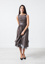 Laden Sie das Bild in den Galerie-Viewer, Voile Dress in Grey Pearl