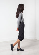 Load image into Gallery viewer, Woven Bermuda Short