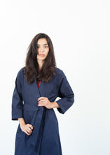 Laden Sie das Bild in den Galerie-Viewer, Sateen Trench in Navy