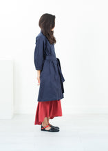 Laden Sie das Bild in den Galerie-Viewer, Sateen Trench in Navy