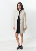 Laden Sie das Bild in den Galerie-Viewer, Tessuto Jacket in Cream