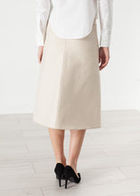 Laden Sie das Bild in den Galerie-Viewer, Tulle Pleat Skirt in Cream