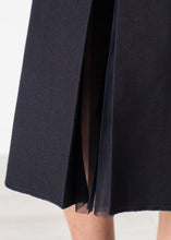 Laden Sie das Bild in den Galerie-Viewer, Tulle Pleat Skirt in Navy