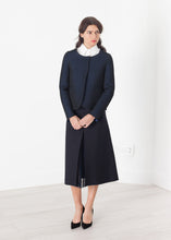 Laden Sie das Bild in den Galerie-Viewer, Weave Jacket in Black/Blue