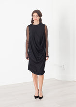 Laden Sie das Bild in den Galerie-Viewer, Net Dress in Black