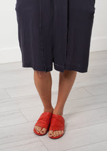 Laden Sie das Bild in den Galerie-Viewer, Long Sleeve Silk Dress