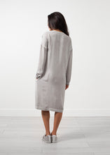 Laden Sie das Bild in den Galerie-Viewer, Long Sleeve Silk Dress