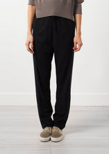 Laden Sie das Bild in den Galerie-Viewer, Alia Knit Trouser