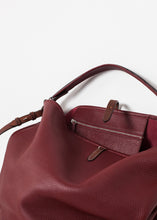 Load image into Gallery viewer, Pretty Grooming Bag