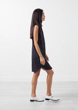 Laden Sie das Bild in den Galerie-Viewer, Sleeveless Hidden Pocket Dress