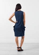 Laden Sie das Bild in den Galerie-Viewer, Uti Drape Dress