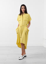 Laden Sie das Bild in den Galerie-Viewer, Ultime Silk Shirt Dress