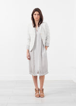 Laden Sie das Bild in den Galerie-Viewer, Lavanda Stripe Blazer