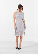 Laden Sie das Bild in den Galerie-Viewer, Chiffon Draped Dress