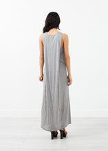 Laden Sie das Bild in den Galerie-Viewer, Megara Dress
