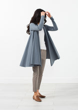 Laden Sie das Bild in den Galerie-Viewer, Merino Jacket