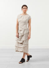 Laden Sie das Bild in den Galerie-Viewer, Dapin Dress
