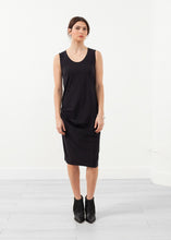 Laden Sie das Bild in den Galerie-Viewer, Sleeveless Fitted Dress