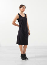 Laden Sie das Bild in den Galerie-Viewer, Sleeveless Fitted Dress