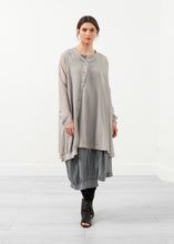 Laden Sie das Bild in den Galerie-Viewer, Button Dress