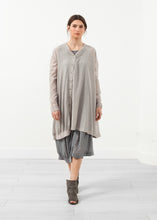 Laden Sie das Bild in den Galerie-Viewer, Button Dress