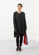Laden Sie das Bild in den Galerie-Viewer, Button Dress