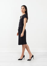 Laden Sie das Bild in den Galerie-Viewer, Knot Dress