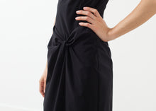Laden Sie das Bild in den Galerie-Viewer, Knot Dress
