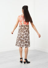 Laden Sie das Bild in den Galerie-Viewer, Floral Sleeveless Dress