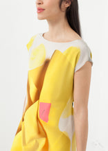 Laden Sie das Bild in den Galerie-Viewer, Paper Dress