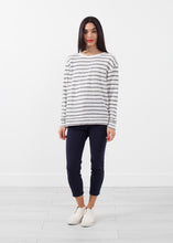 Laden Sie das Bild in den Galerie-Viewer, Unisex Pique Sweater