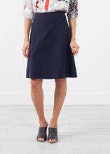 Laden Sie das Bild in den Galerie-Viewer, Deep Pocket Skirt