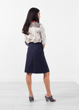 Laden Sie das Bild in den Galerie-Viewer, Deep Pocket Skirt
