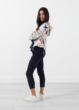 Laden Sie das Bild in den Galerie-Viewer, Silk Hoodie
