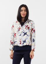 Laden Sie das Bild in den Galerie-Viewer, Silk Hoodie