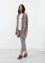 Laden Sie das Bild in den Galerie-Viewer, Silk Trench