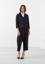Laden Sie das Bild in den Galerie-Viewer, Pinstripe Blazer