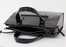 Laden Sie das Bild in den Galerie-Viewer, Vertical Tote