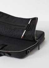Laden Sie das Bild in den Galerie-Viewer, Classic Doc Bag