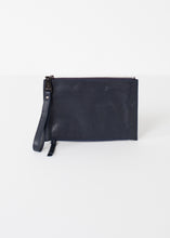 Laden Sie das Bild in den Galerie-Viewer, Double Zip Clutch