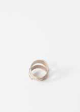 Laden Sie das Bild in den Galerie-Viewer, Silver Coil Ring in Sterling