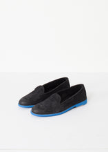 Laden Sie das Bild in den Galerie-Viewer, Suede Loafers - Black/Blue