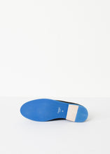 Laden Sie das Bild in den Galerie-Viewer, Suede Loafers - Black/Blue