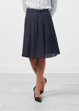 Laden Sie das Bild in den Galerie-Viewer, Half Wrap Skirt