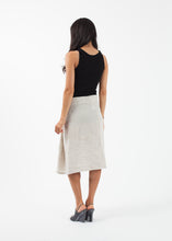 Laden Sie das Bild in den Galerie-Viewer, Tote Skirt