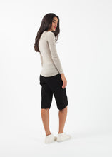 Laden Sie das Bild in den Galerie-Viewer, Long Sleeved Tee