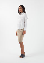 Laden Sie das Bild in den Galerie-Viewer, Contrast Boy Shirt