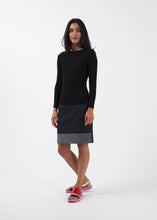 Laden Sie das Bild in den Galerie-Viewer, Long Sleeved Tee